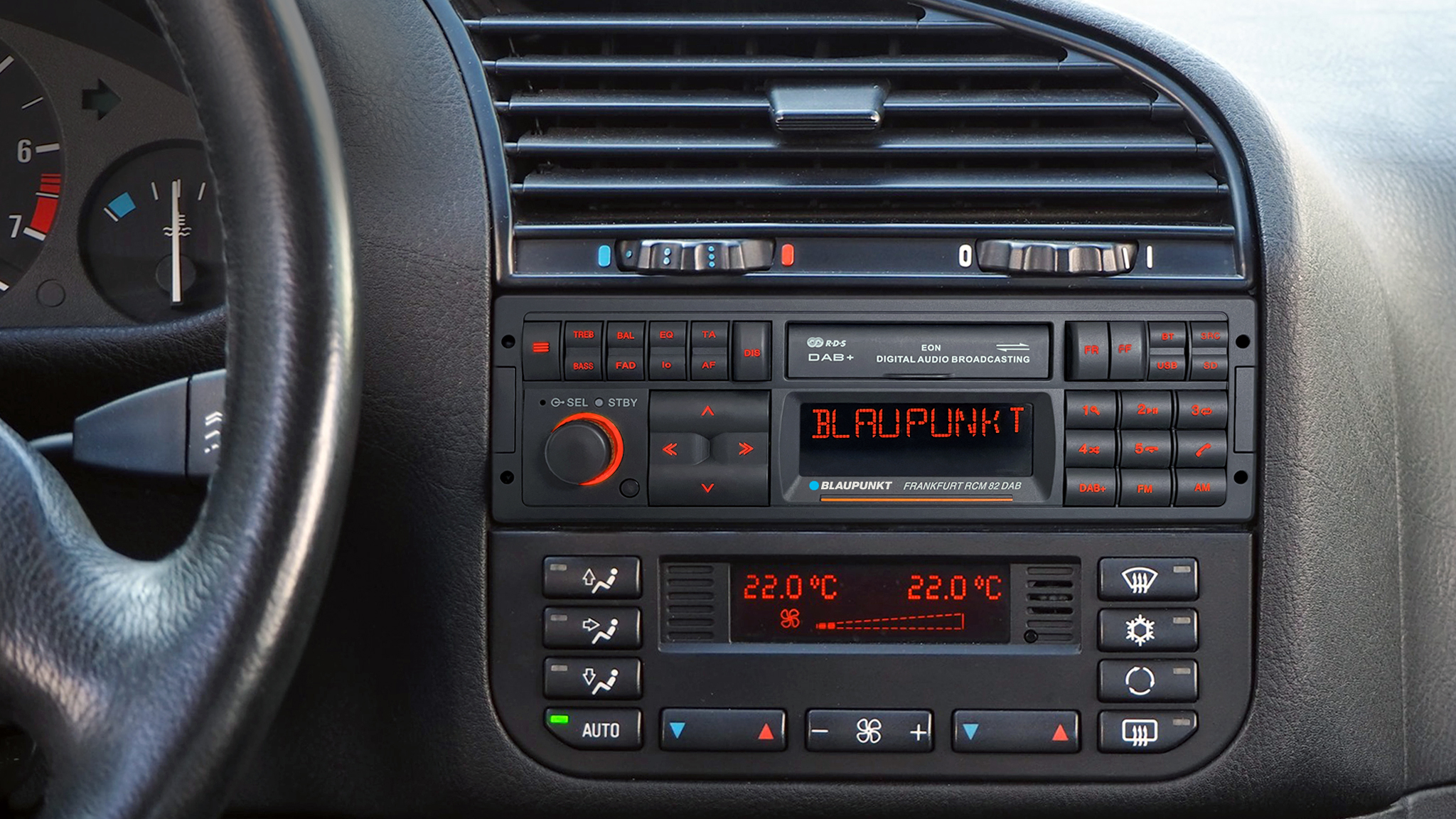 Autostereo asennettuna BMW:hen.